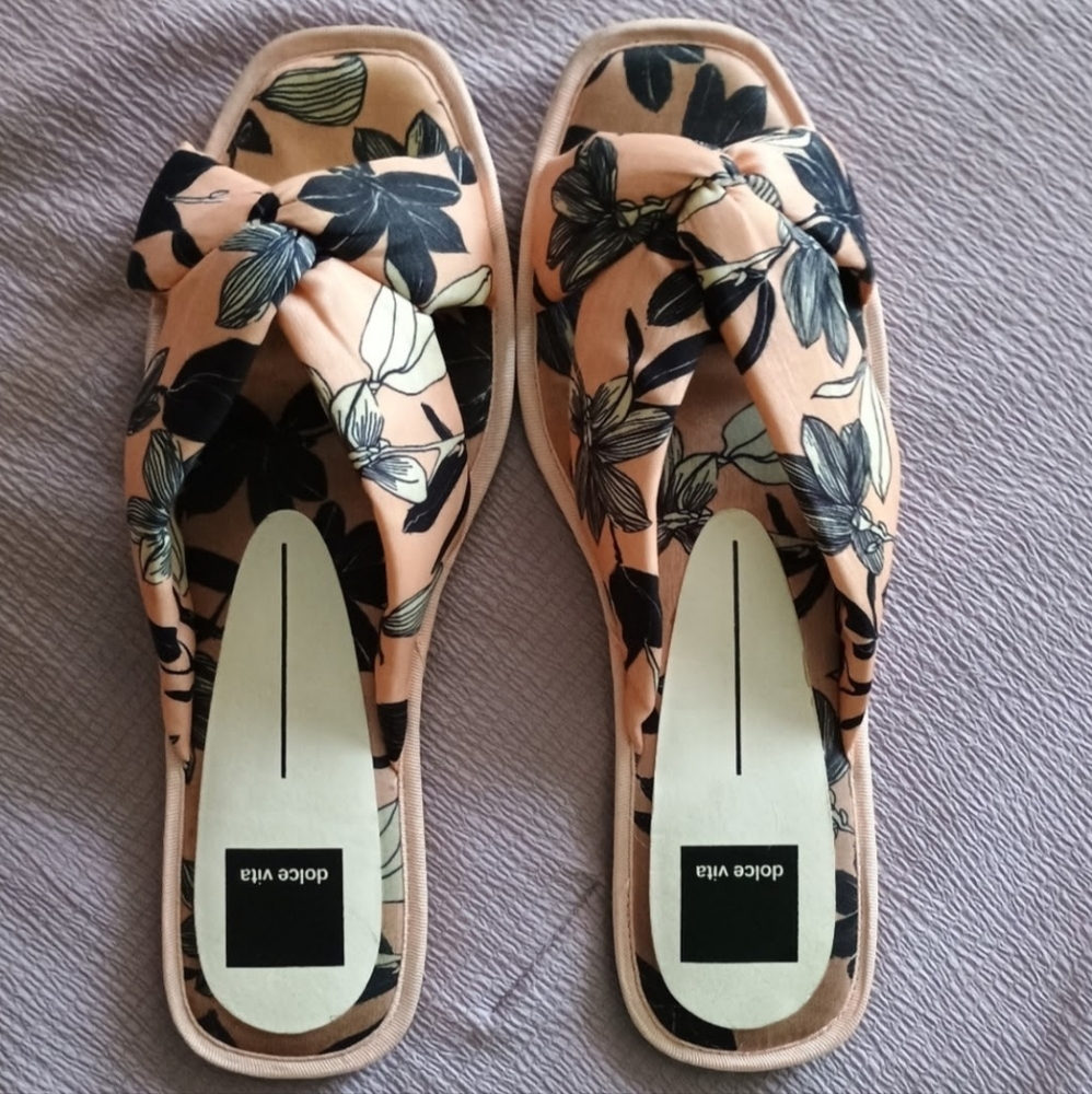 Dolce Vita Fabric Slip Sandals - Picture 5 of 7